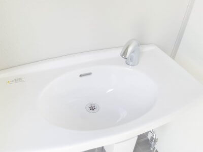 屋外ユニットトイレ “ZOW” | 常設ユニットトイレ